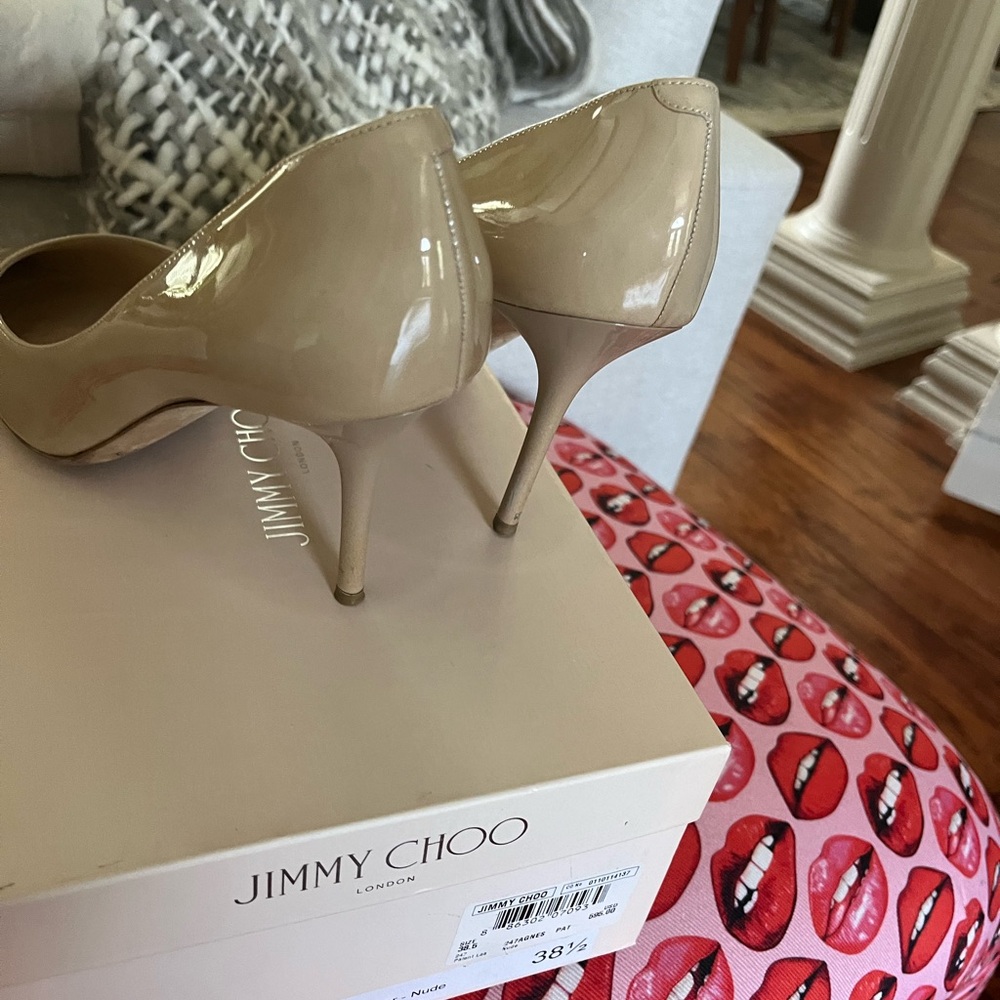 Classic Jimmy Choo Agnes Pump in Nude Patent Leather. Excellent condition - Picture 3 of 4